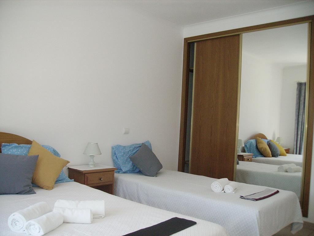 Apartamento Casa Do Sol Daire Lagos Oda fotoğraf