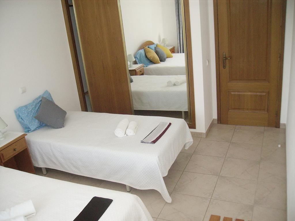 Apartamento Casa Do Sol Daire Lagos Oda fotoğraf